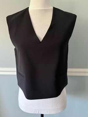 Astr V-Neck Sleeveless Black Tank Top XS